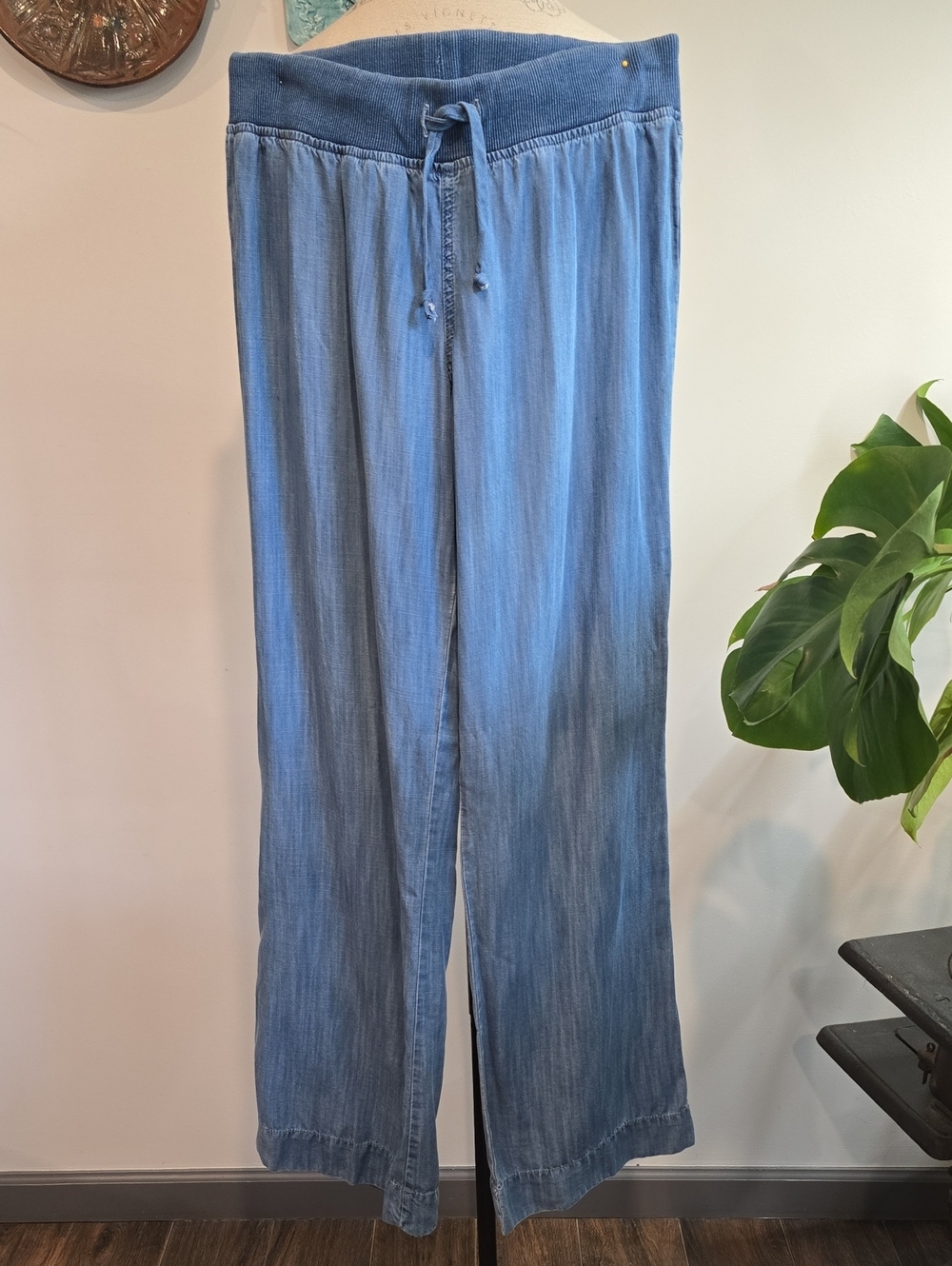 Bella Dahl Denim-Blue Ribbed Waistband Pants